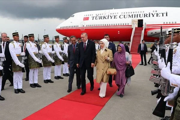 Cumhurbaşkanı Erdoğan Malezya'da