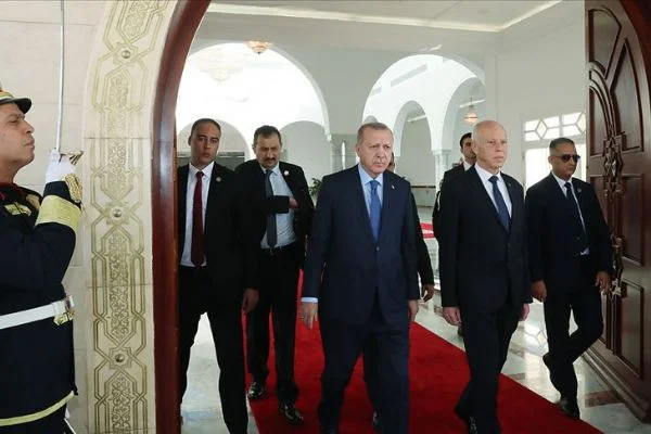 Cumhurbaşkanı Erdoğan Tunus'ta