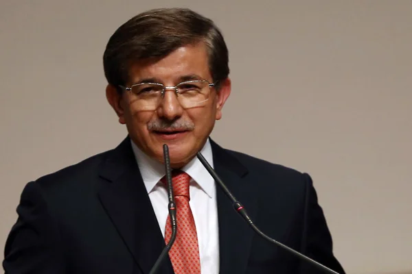 Davutoğlu'ndan Akşener'in milletvekili teklifine yanıt