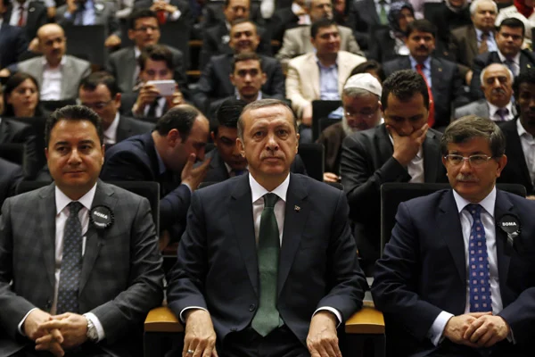 ''Davutoğlu ve Babacan CHP ağzıyla konuşuyor''