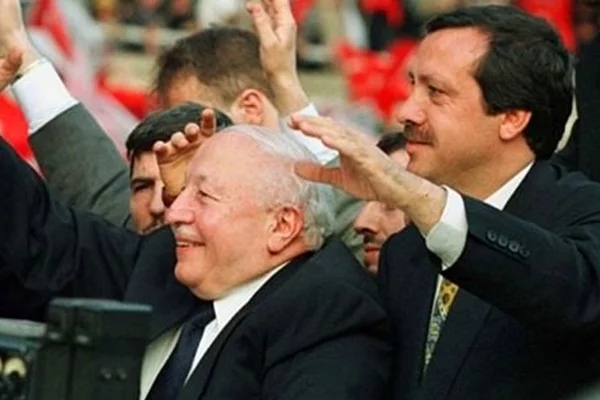 'Erbakan'ın tank-paleti, Erdoğan'ın denizaltısı'
