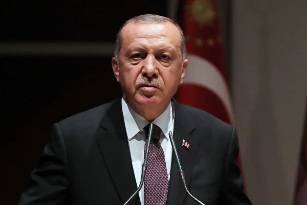 Erdoğan'dan Nobel'e ''Handke'' tepkisi