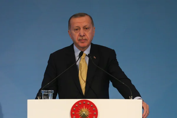 Erdoğan İİT'den seslendi: Her Müslüman zekat verse İslam ülkelerinde fakir kalmaz