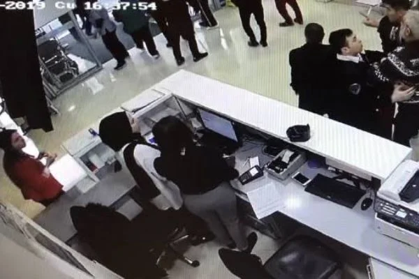 Eski kaleci hastanede dehşet saçtı