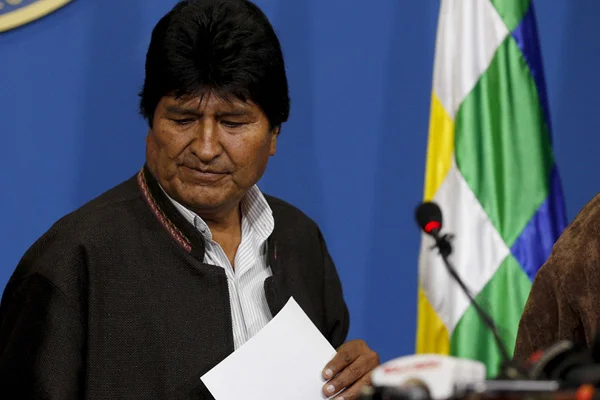 Evo Morales Arjantin'e iltica etti