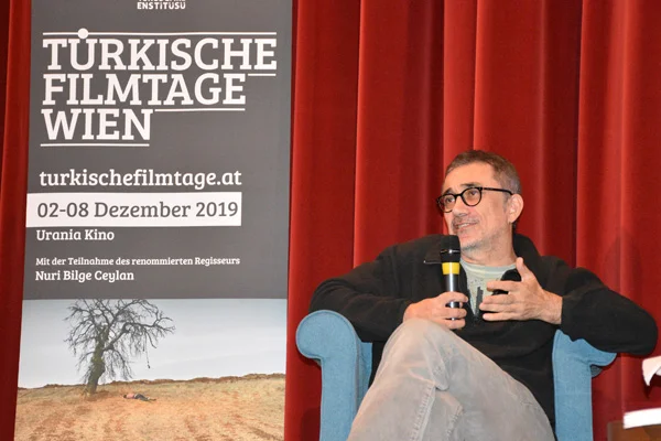 'Film yapmak, mektubu şişenin içine koyup denize atmak gibi'