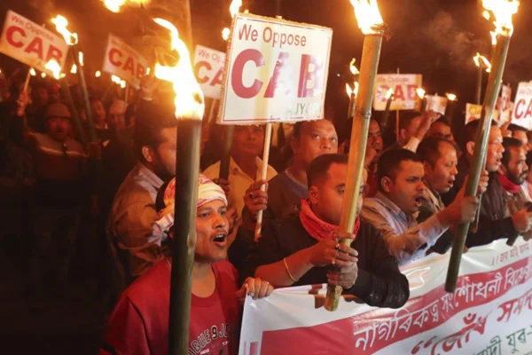 Hindistan'da vatandaşlık yasası protestoları sürüyor