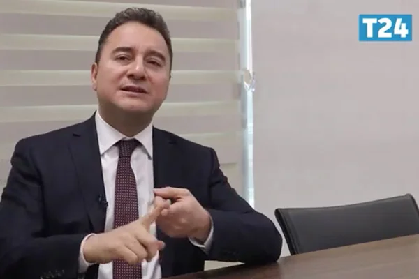 "İçim kan ağlıyor" diyen Babacan, siyasete neden döndüğünü açıkladı