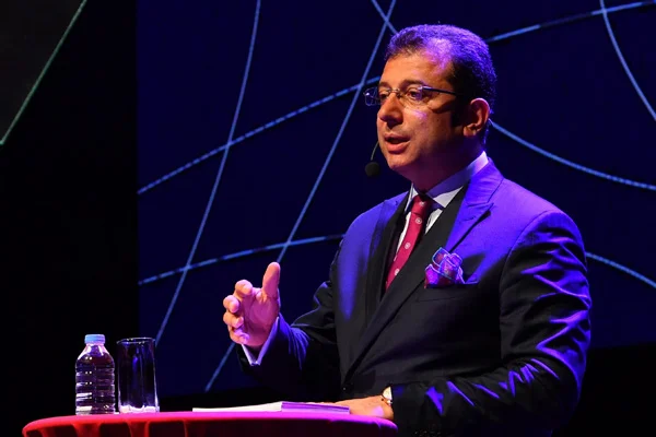 İmamoğlu açıkladı: Adalar'da artık fayton olmayacak