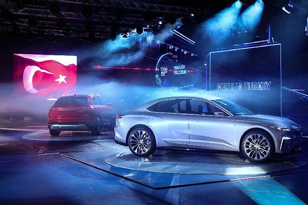 İngiliz gazetesi, yerli otomobili Tesla'ya rakip gösterdi