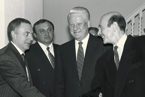 İngiltere, Rusya'nın NATO'ya üye olmasını önermiş!