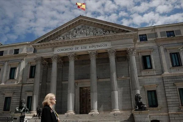 İspanya 235 gündür hükümetsiz