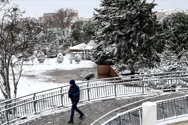 İstanbul'un yükseklerinde karla karışık yağmur ve kar bekleniyor