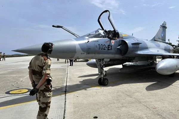 İtalyan gazetesinin iddiası: AB, Libya'da uçuşa yasak bölge fikrini değerlendiriyor