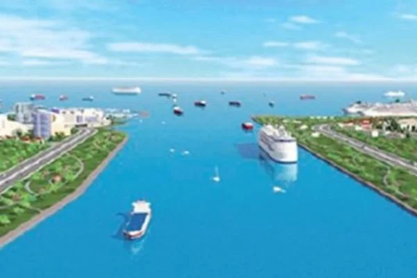 "Kanal İstanbul, Boğaziçi'ni koruma, kurtarma projesidir"