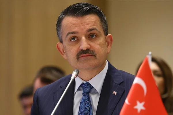 'Karadeniz Bölgesi'nde kontrol altına alınmamış 2 önemli yangınımız var'