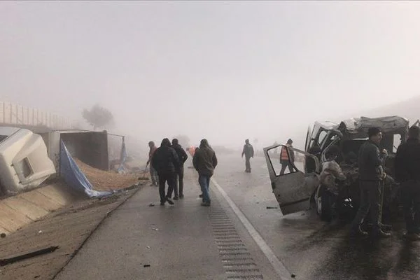 Kastamonu'da tır ile panelvan çarpıştı: 3 ölü, 2 yaralı
