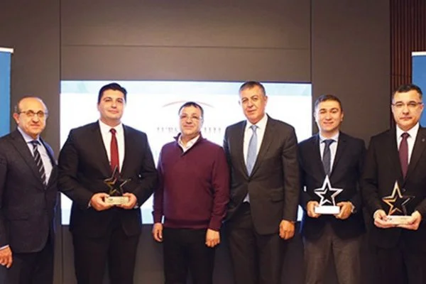 Kibar Grubu'na üç ödül birden
