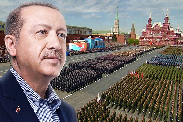 Kremlin'den, Erdoğan'a 'Zafer Bayramı' daveti