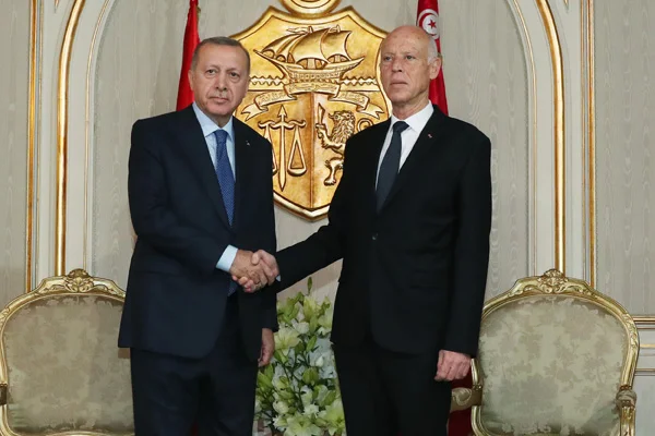 Kritik ziyaret: Cumhurbaşkanı Erdoğan Tunus'ta
