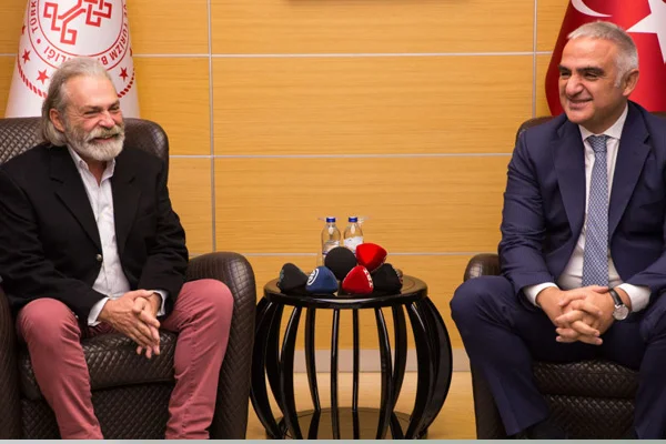 Kültür Bakanı Ersoy, Bilginer ile bir araya geldi