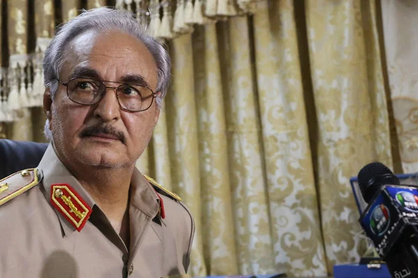 Libya'nın yeni diktatör adayı Hafter: SSCB'de eğitim aldı, CIA ile anlaştı
