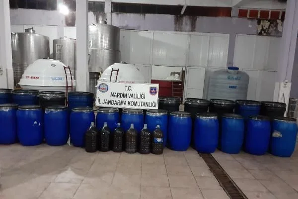 Mardin'de 117 ton sahte içki ele geçirildi
