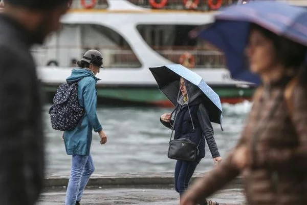 Marmara Bölgesi'nde öğleden sonra yağmur ve sağanak uyarısı