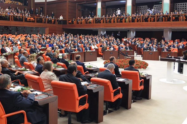 Mecliste kabul edildi: İçişleri Bakanlığında bir dizi yeni düzenleme