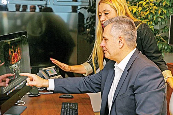 Murat Erkan AA'nın 'Yılın Fotoğrafları'nı oyladı