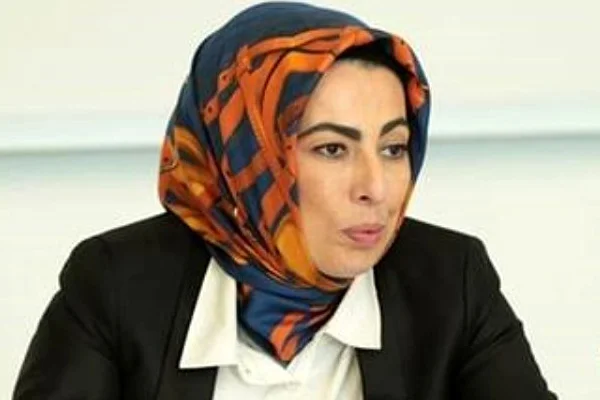Nihal Olçok, Ahmet Davutoğlu'nun partisine katılıyor