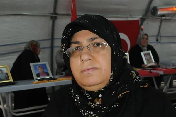 'Oğlum gelmeden buradan kalkmayacağım'