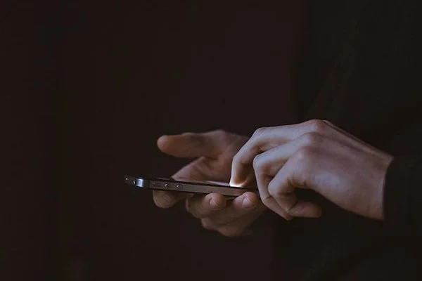 PKK, çözülmeyi engellemek için cep telefonu kullanımını yasakladı
