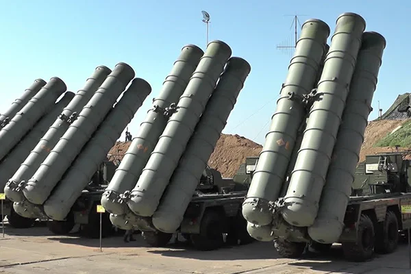 Rus Free News'in iddiası: ABD, S-400'lerin frekanslarını ele geçirdi