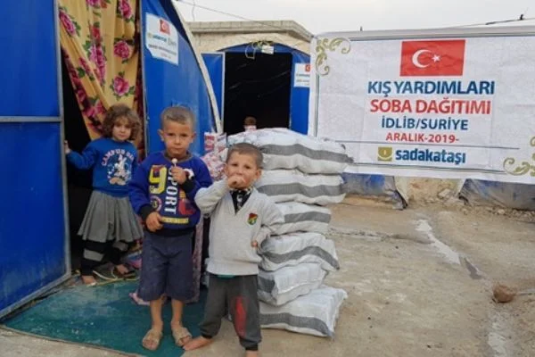 Sadakataşı'ndan Suriye'ye kış yardımı
