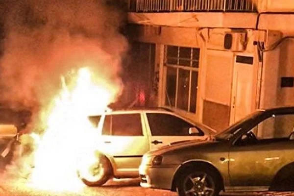 Selanik'te, Türk diplomatın aracına düzenlenen saldırıyı adı duyulmamış bir örgüt üstlendi
