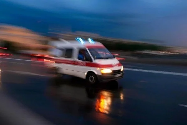 Sivas-Erzincan kara yolunda otobüs devrildi