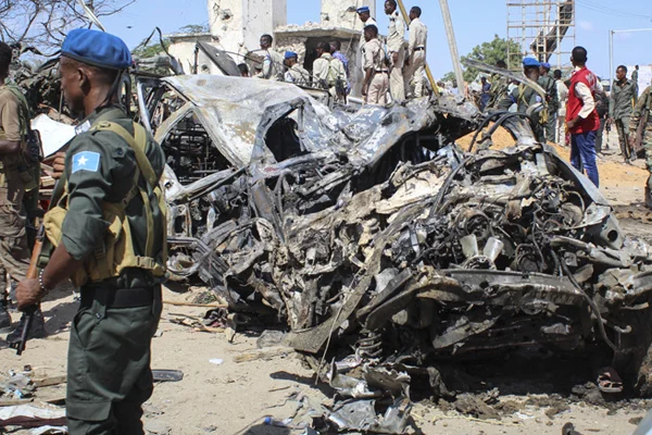 Somali'de bombalı saldırı: Onlarca ölü ve yaralı var