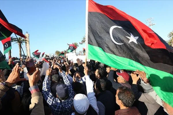 Suudi Arabistan, BAE ve Mısır Libya'daki UMH'nin meşruiyetini bitirmeye çalışıyor