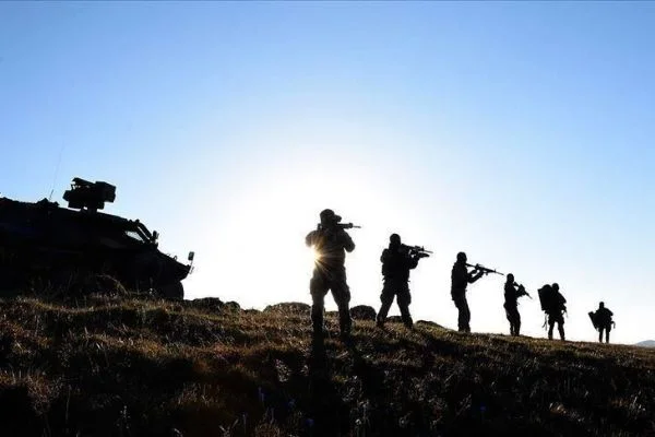 Terörden arama ve yakalama kaydı bulunan Muhammed Dahlan kırmızı kategoriye eklendi