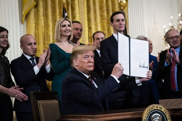 Trump'tan yeni kararname: İsrail karşıtlığı 'antisemitizm' olarak değerlendirilecek