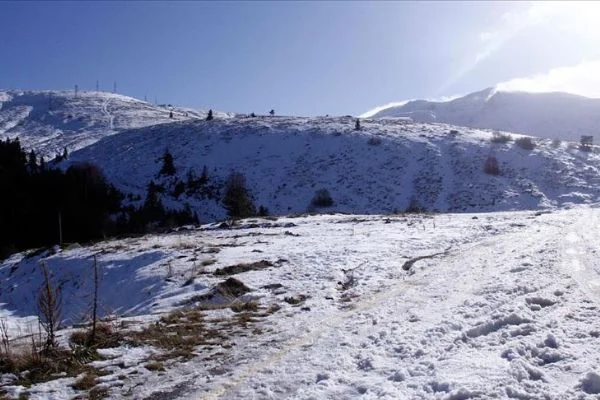 Uludağ'da kaybolan iki arkadaşı arama çalışmaları sürüyor