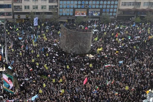 Uluslararası Af Örgütü: İran'daki gösterilerde en az 304 kişi öldü