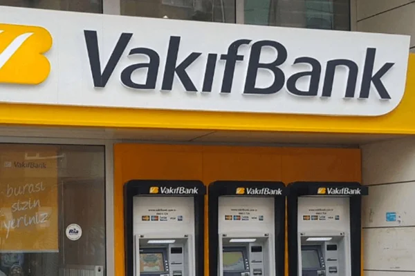 Vakıflar Bankası'nın yüzde 58.5 hissesi Hazine'ye devredildi