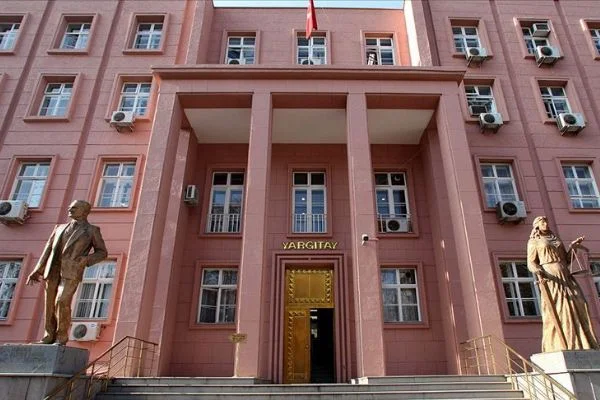 Yargıtay 'kaynar suyu' silah saydı
