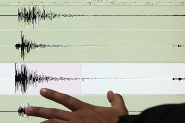 Yunanistan'da deprem!