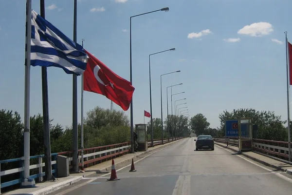 Yunanistan'dan misilleme: Türkiye'ye karşı silahlı İHA satın alıyor