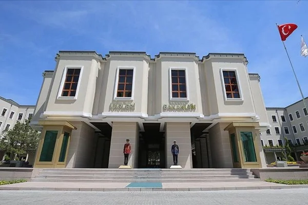 'Yunanistan uyruklu yabancı terörist savaşçı sınır dışı edildi'