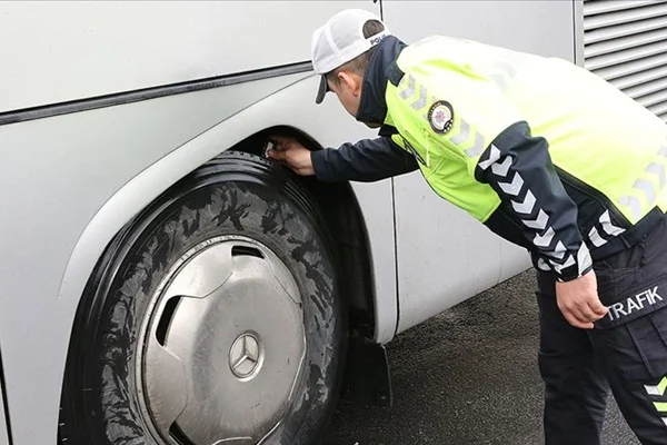 351 otobüs trafikten men edildi