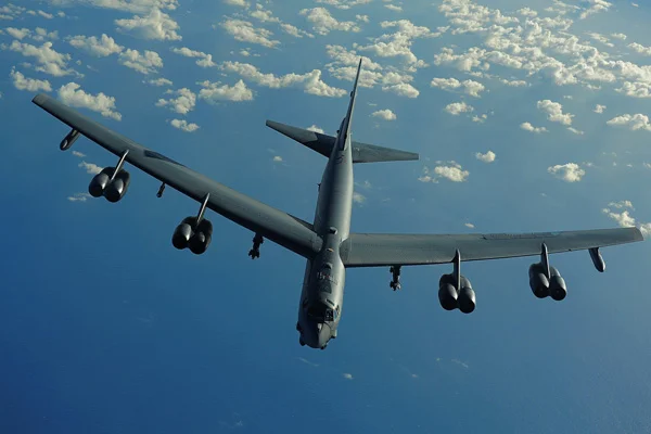 ''ABD'den İran'a karşı nükleer hamle'' iddiası: Hint Okyanusu'na B-52 gönderilecek